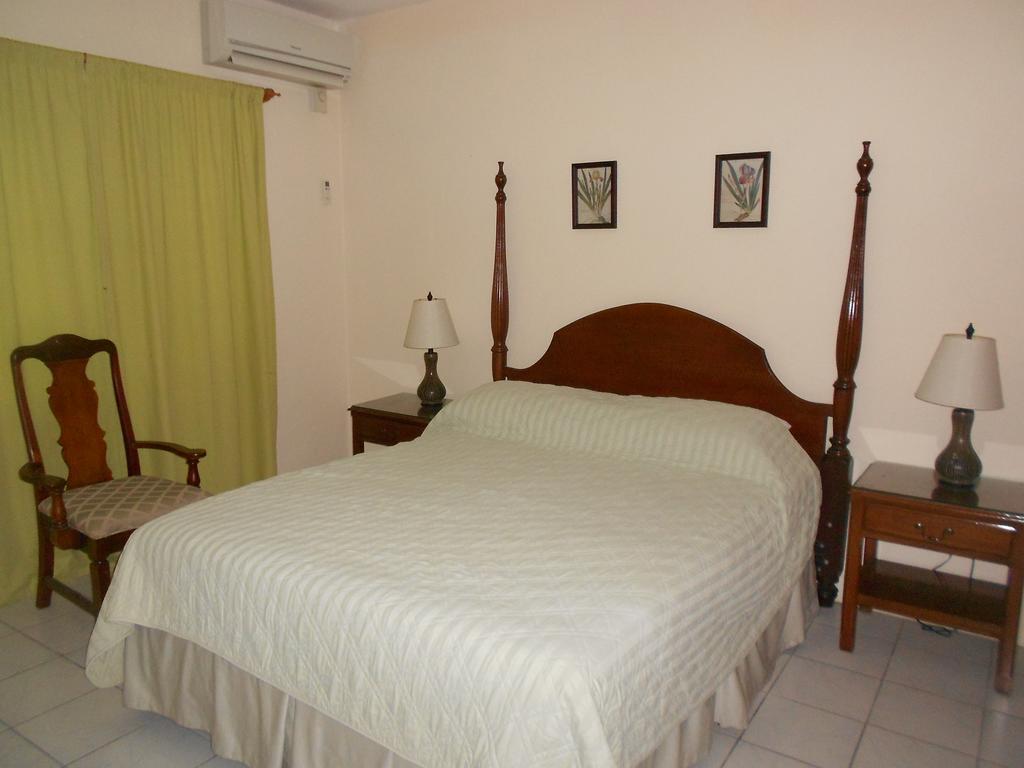 Pipers Cove Resort Runaway Bay Kamer foto